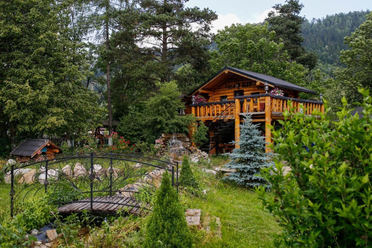 Отель Casa Baciu Фунду Молдовей Экстерьер фото