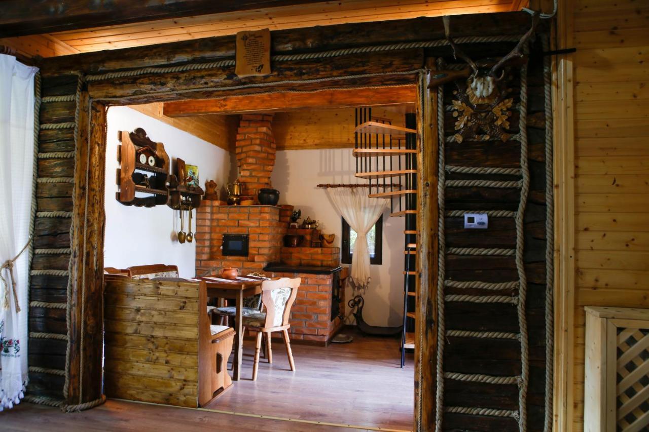 Отель Casa Baciu Фунду Молдовей Экстерьер фото