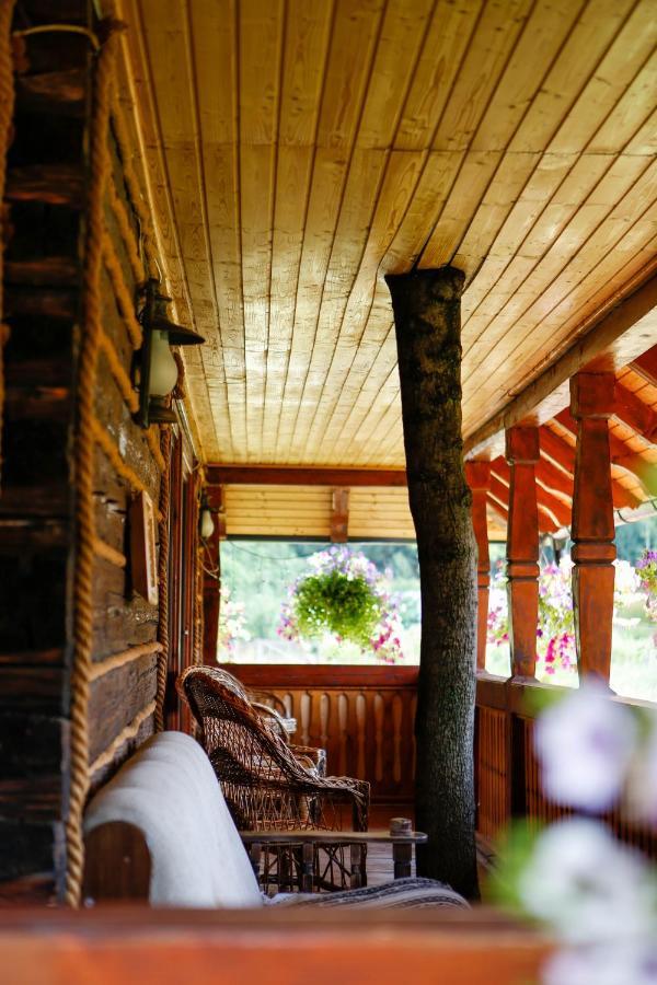 Отель Casa Baciu Фунду Молдовей Экстерьер фото